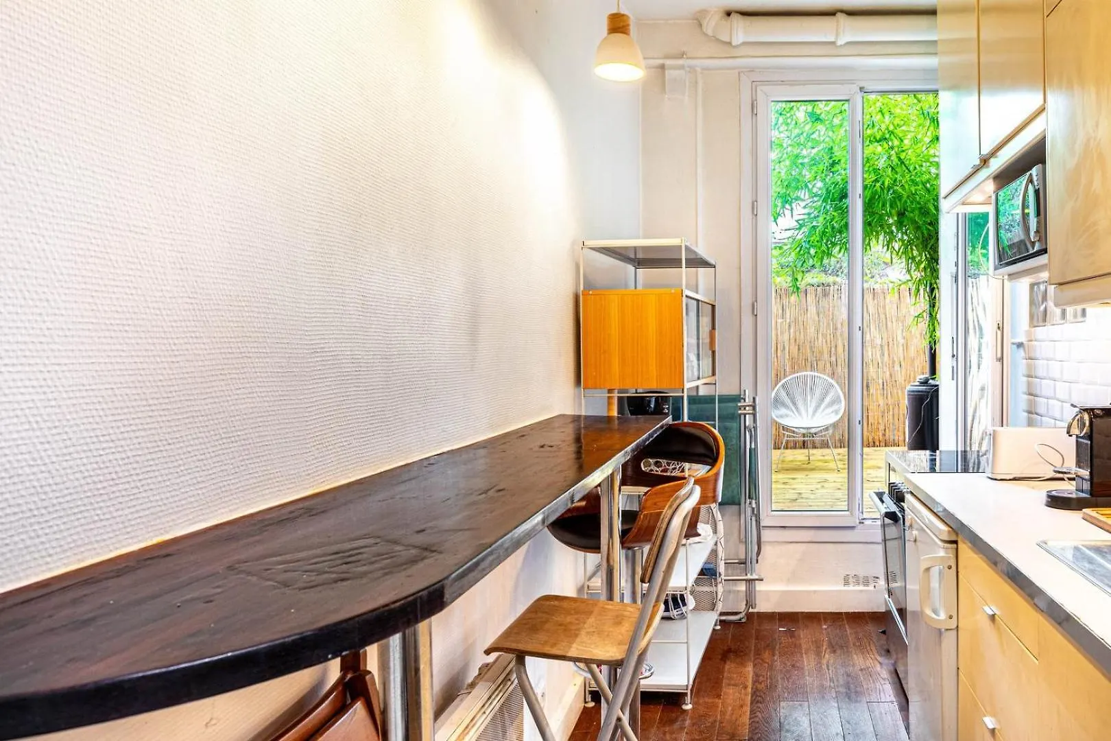Guestready - Parisian Retreat With A Courtyard Apartment 0*, Paris